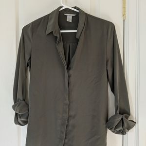 H&M Long Sleeve Button Up Blouse